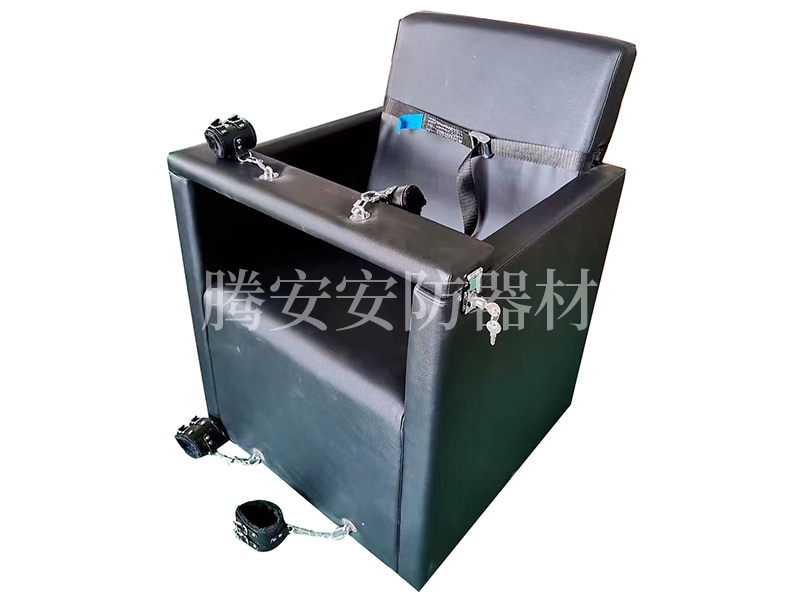 審訊椅是不是老虎凳？審訊椅都分為幾種，使用過程中都有什么注意的地方